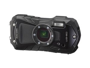 リコー、水深14mでの水中撮影が可能なタフネスデジカメ「WG-80」。LED
