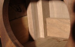 レクスト、無垢材ビンテージ加工の小型スピーカー「SH-SP7」を新発売