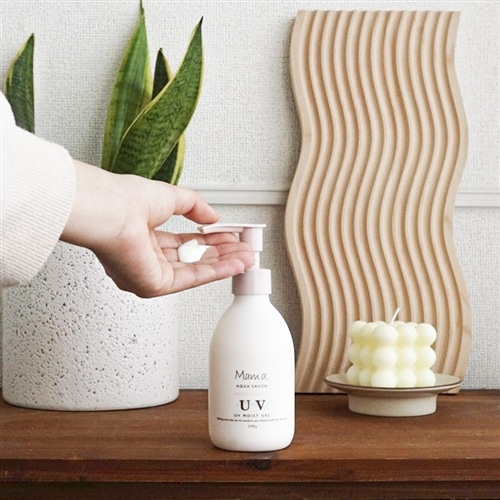 ママ アクアシャボン UVモイストジェル フラワーアロマの香り 190g
