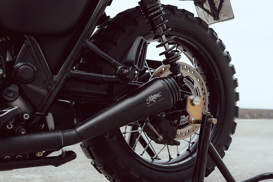 モートーン ヘッドライトステー SLINGSHOT φ41 T100/T120 (02-25