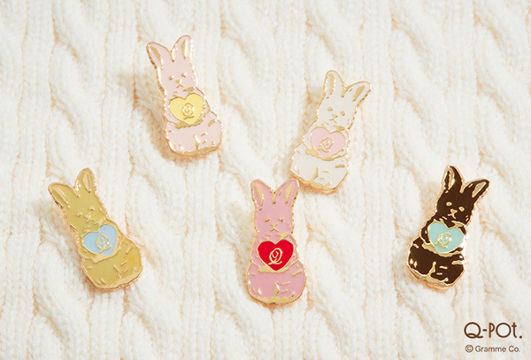 Q-pot.のガチャガチャに新作「Rabbit Cookie」ピンバッジが登場！ | Q-pot.