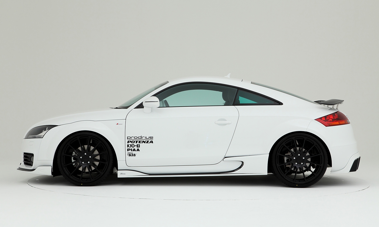 TT-S-LINE｜Audi｜BODY KIT｜Rowen オフィシャルサイト