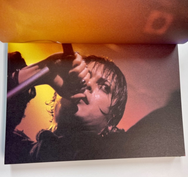 BUCK-TICK 写真集 IKONOKRUSM デビュー15年記念 | 音楽資料専門店