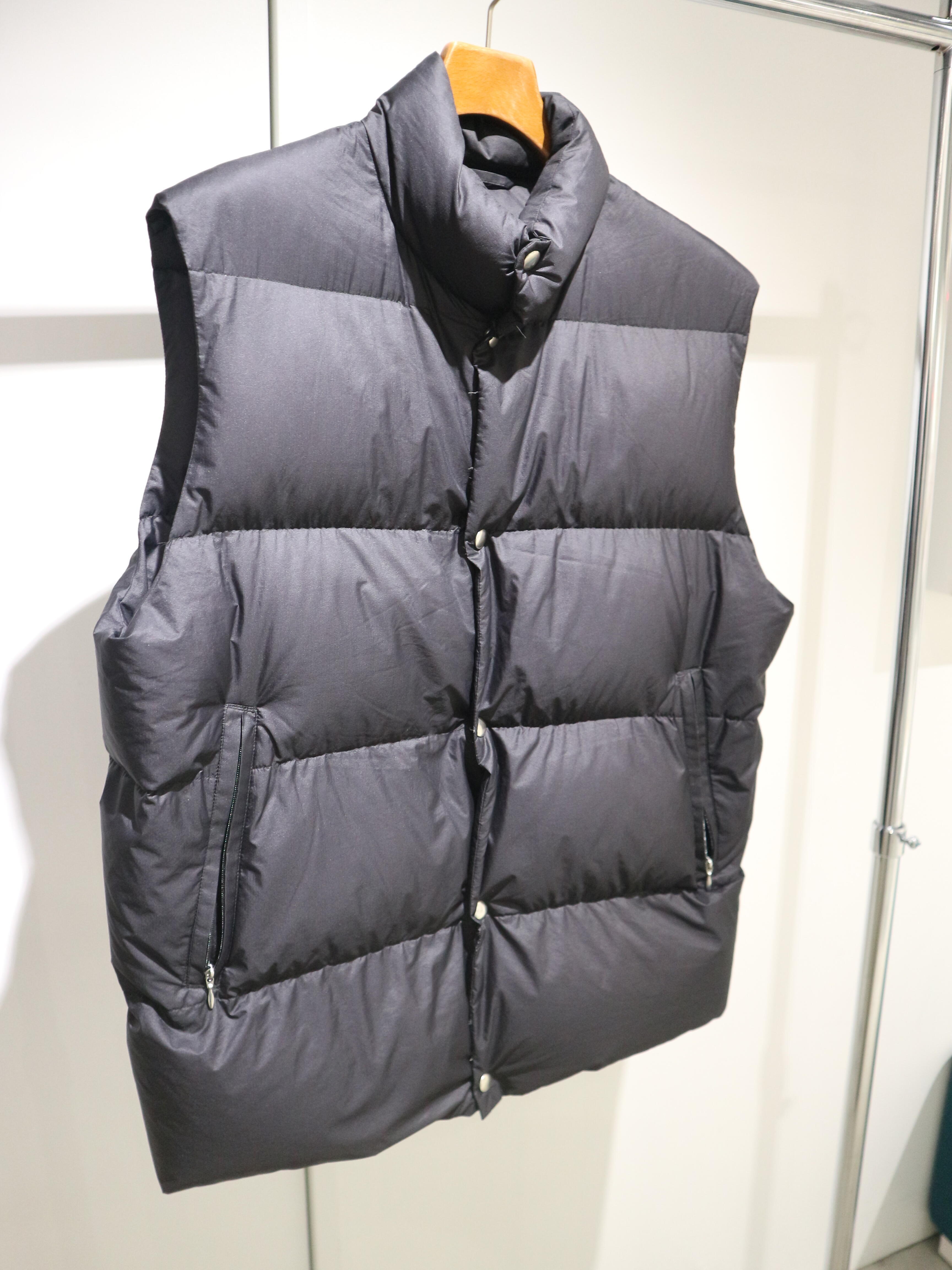 COMOLI】一着は欲しいダウンベスト｜【公式】ブランド古着・中古通販は