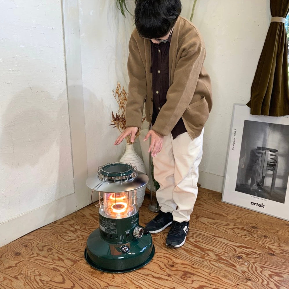 トヨトミ / TOYOTOMI ランタン調レインボーストーブ RL-25N 石油