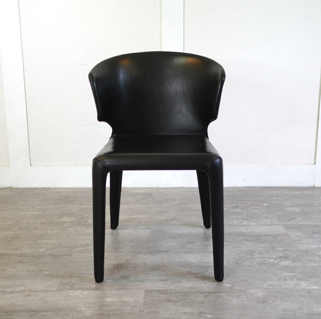 カッシーナ / Cassina 367 HOLA オラ アームチェア ブラック 中古