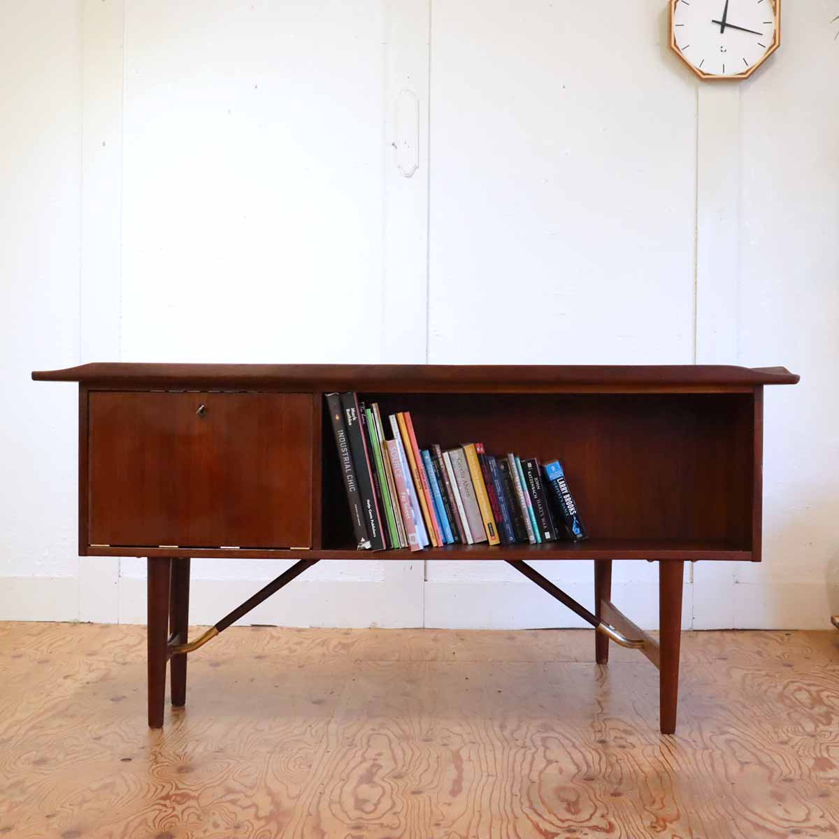 片袖デスク チーク材 机 デンマーク製 北欧 ヴィンテージ
