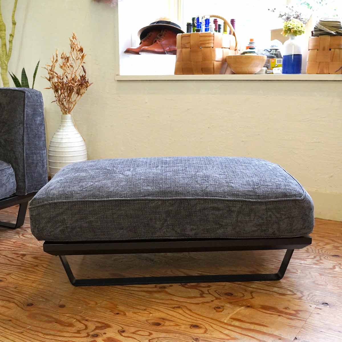 フクラ / HUKLA カストール N528 オットマン 中古 ダークグレー