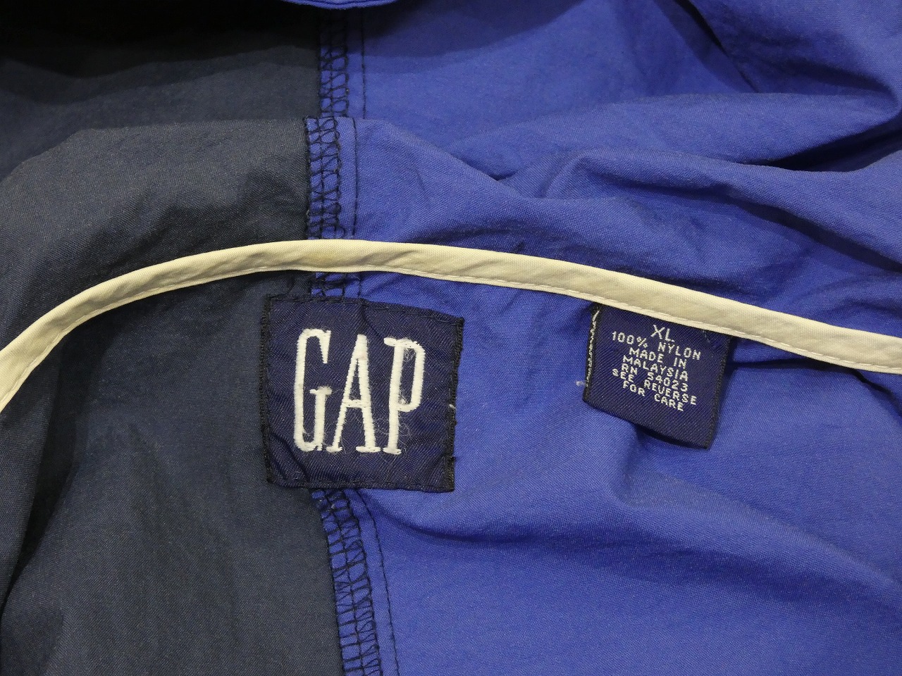 90s OLD GAP TWO TONE NYLON ANORAK PULLOVER PARKA - RICUR