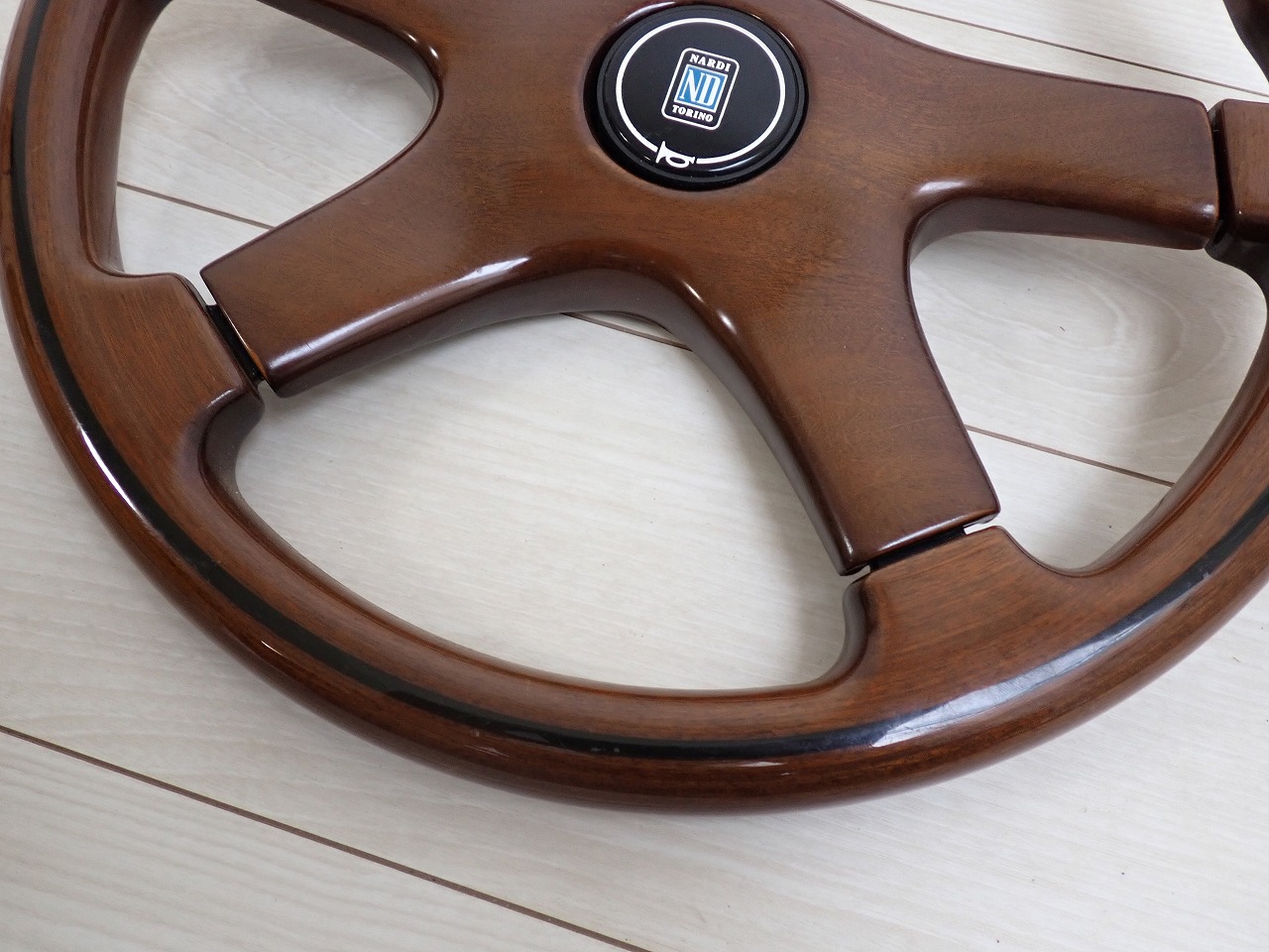 NARDI ナルディ ND TORINO ステアリング ハンドル ホーンキャップ付き