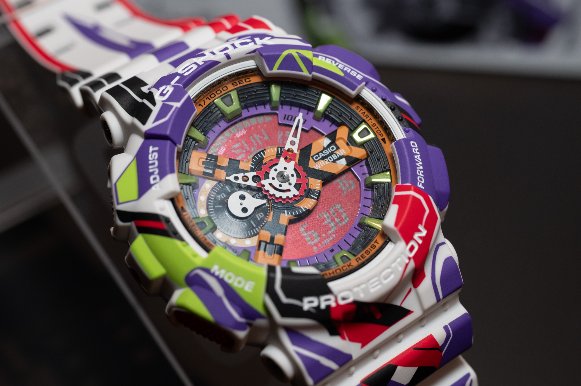 G-SHOCK×エヴァ、描き下ろしデザインのコラボモデル - Impress Watch