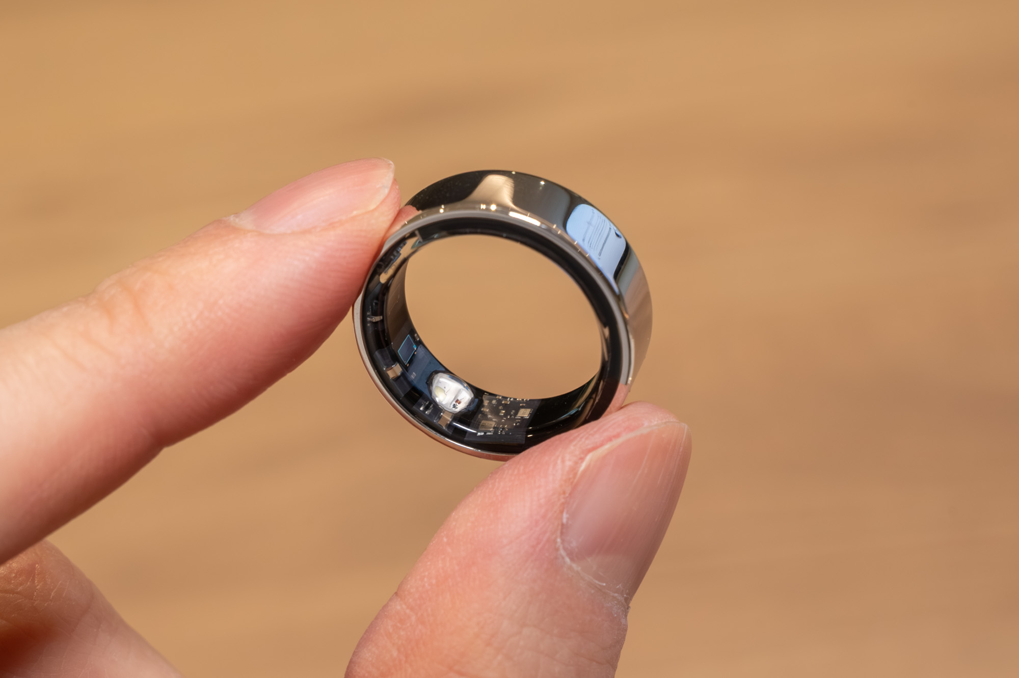 高精度・スリム化 全方位進化の国産スマートリング「SOXAI RING 2