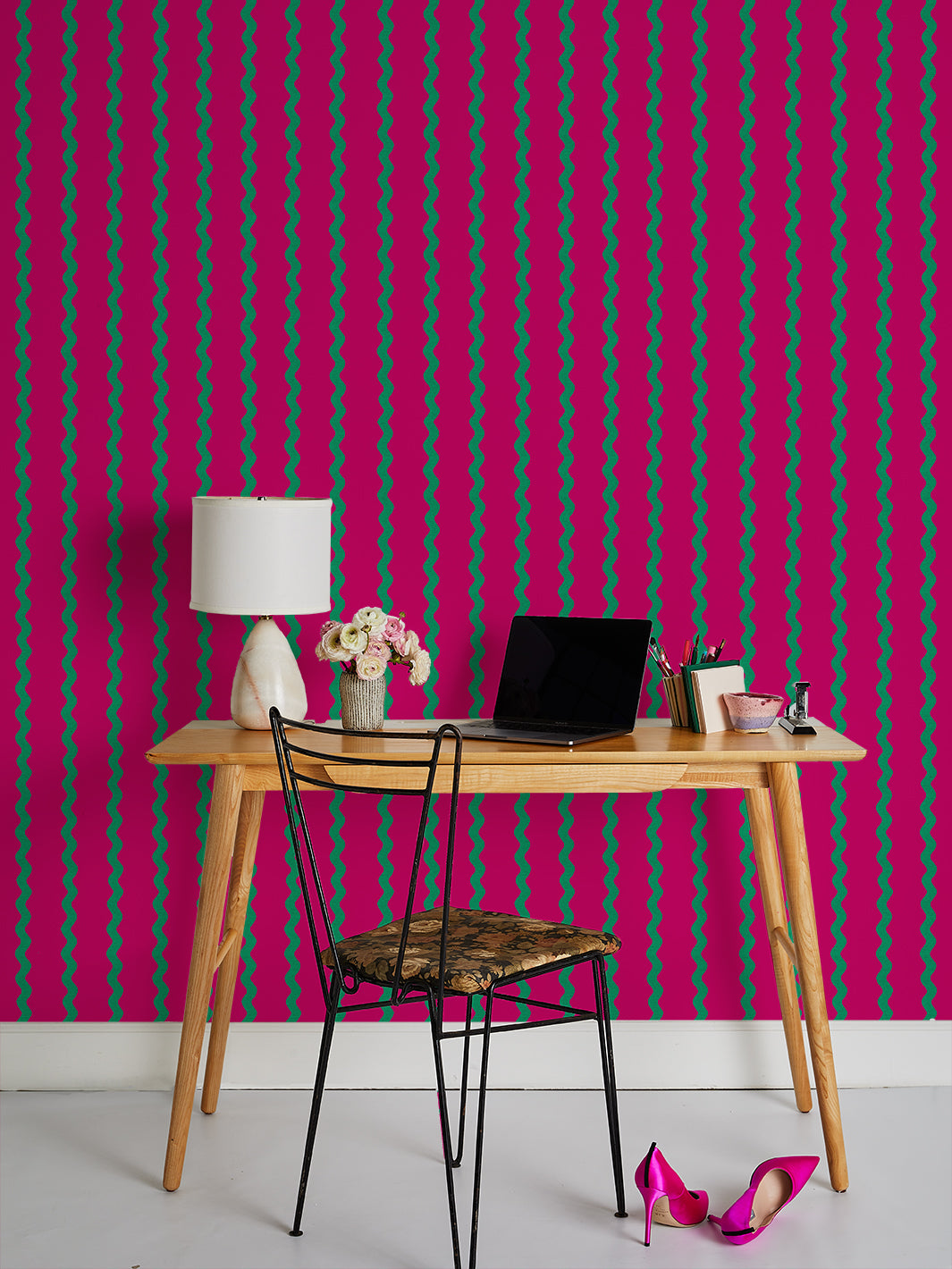 Ric-Rac Stripe' Wallpaper by Sarah Jessica Parker - Raspberry Emerald