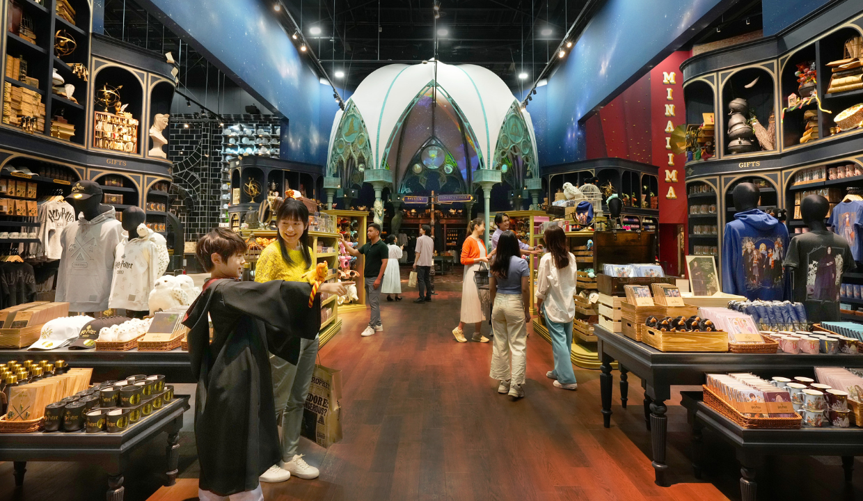 世界最大級のハリー・ポッターショップ｜【公式】スタジオツアー東京