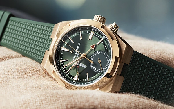 ヴァシュロン・コンスタンタン「オーヴァーシーズ」のために精緻に