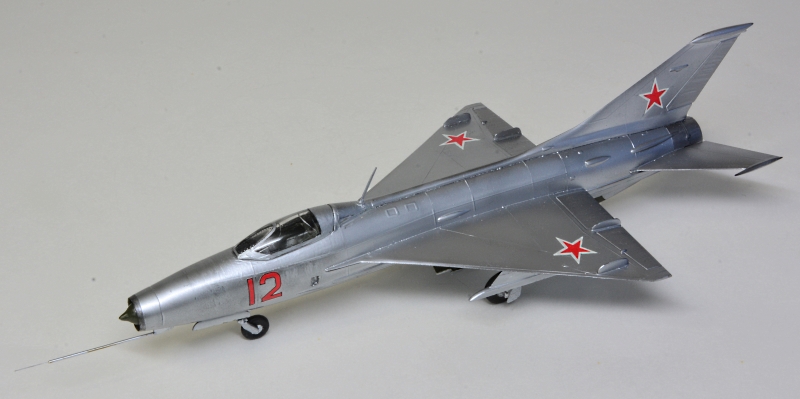 2017年7月号 ＞ 飛行機プラモデル製作 ＞MIG-21C フィッシュベッド
