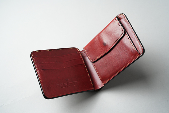 バーガンディのサドルプルアップを使用した期間限定のパターンオーダー