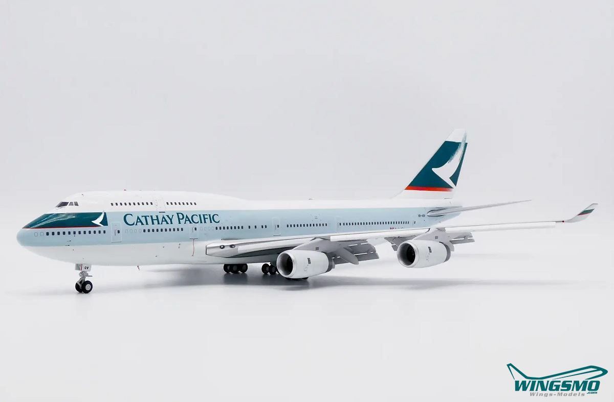 JC Wings Cathay Pacific Airways Boeing 747-400 VR-HOV Flaps Down