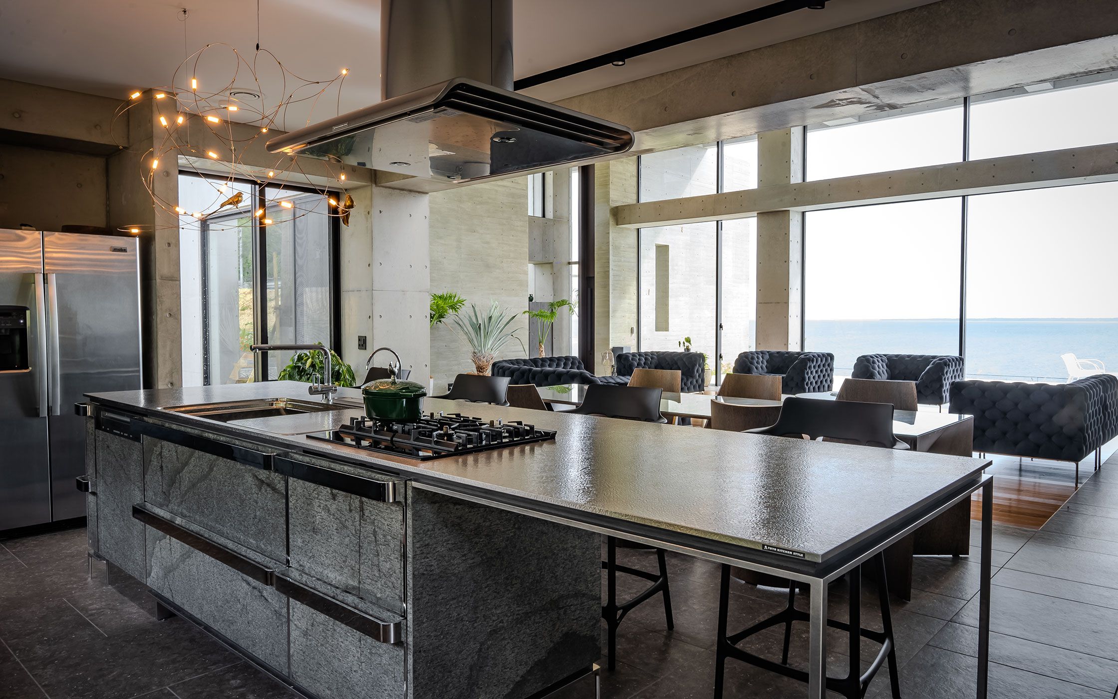 オーナーズボイスVol.18 沖縄県 矢澤様邸｜CASE STUDY｜トーヨー