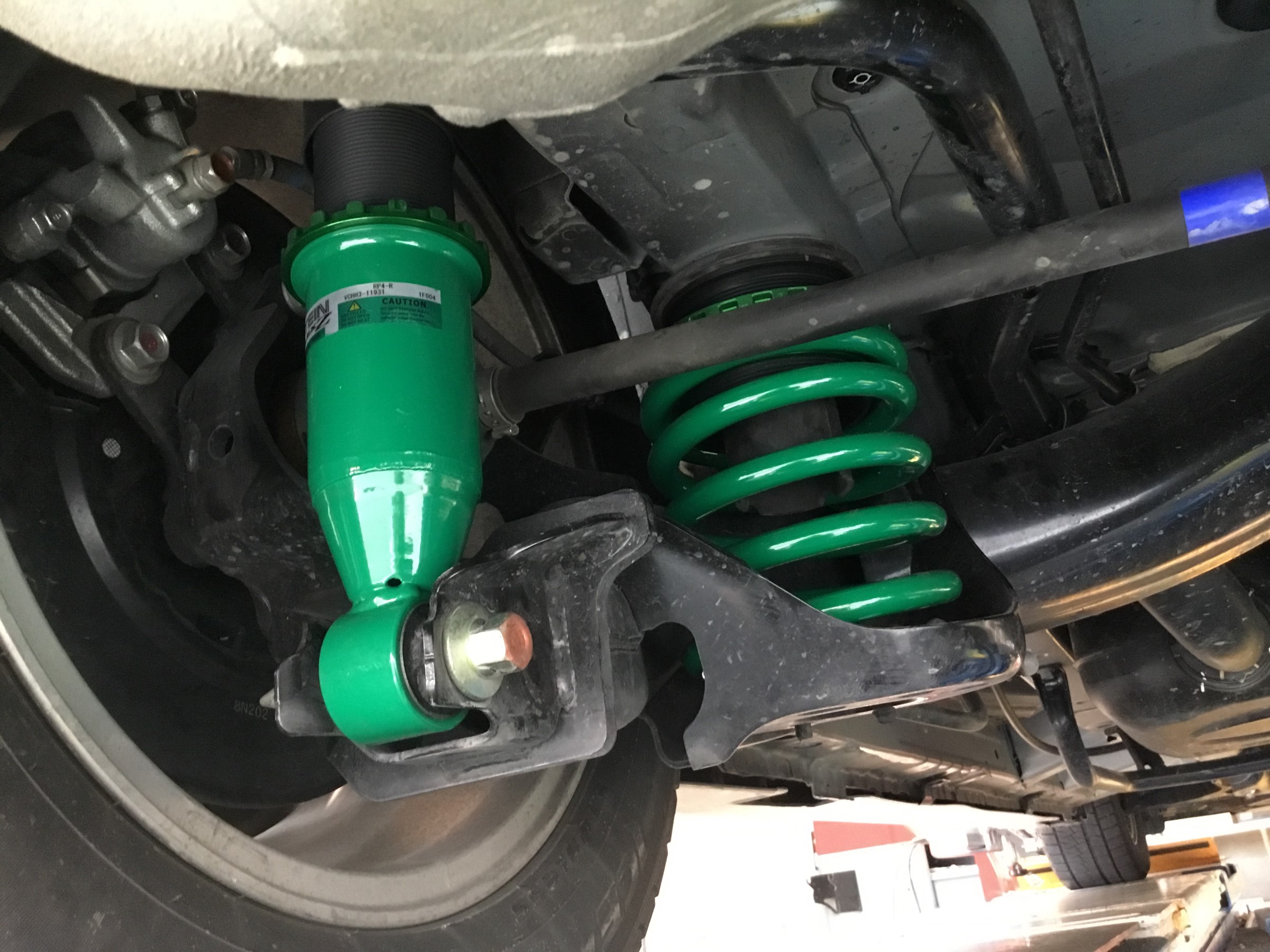 ☆ホンダ ステップワゴンスパーダ 車高調(TEIN FLEX Z)取付☆ | 店舗お