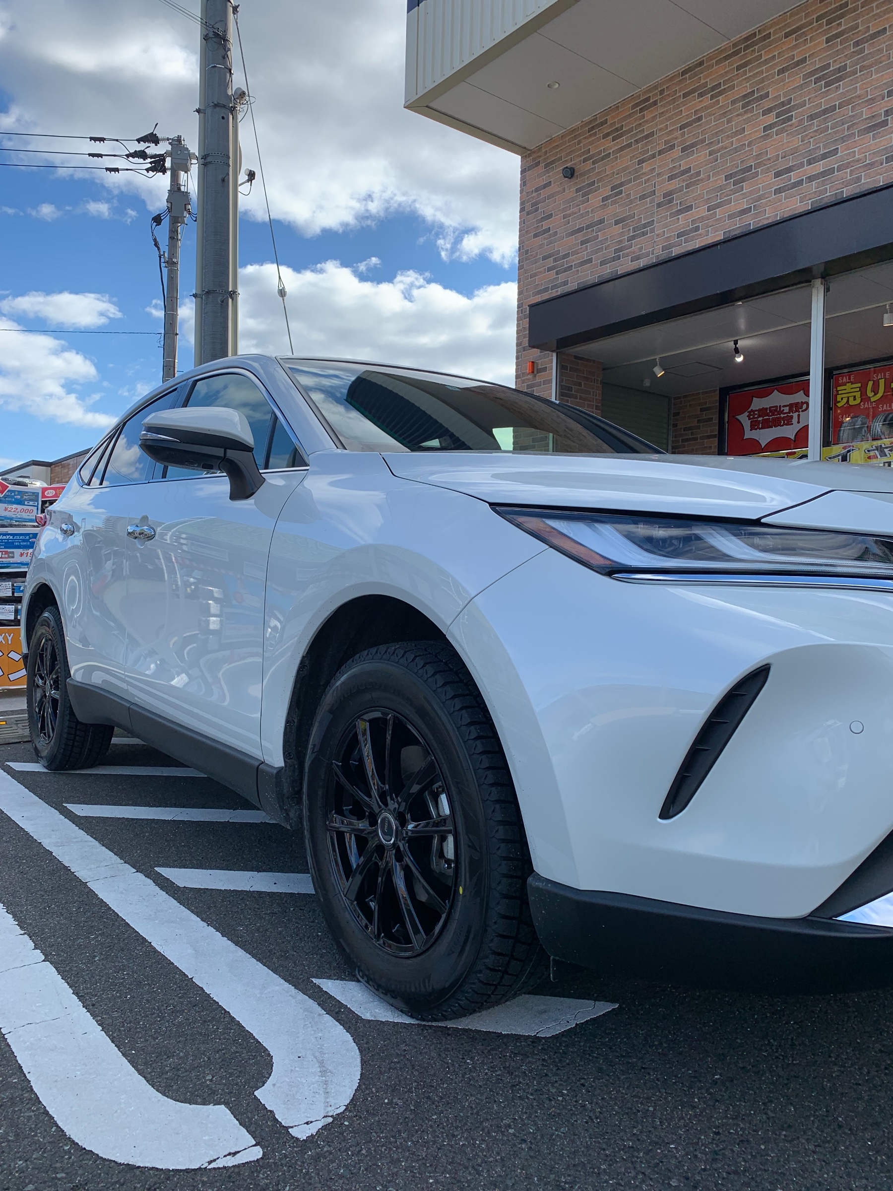 トヨタ ハリアー】スタッドレスタイヤお取り付け ホイールセット 225