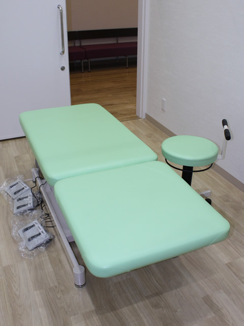 納入事例 - 高田ベッド製作所｜マッサージベッド・マクラ・カバーの