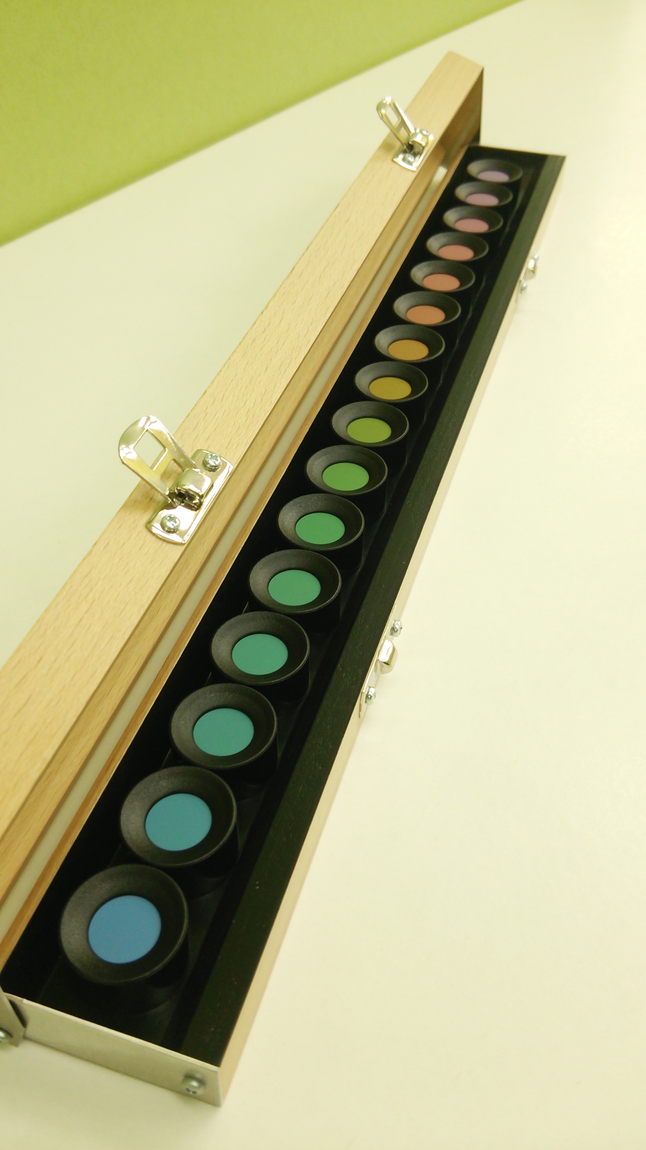 色覚検査 | たけだ眼科クリニック