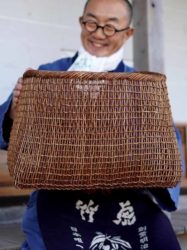 あけびの角籠 - 竹虎四代目がゆく！