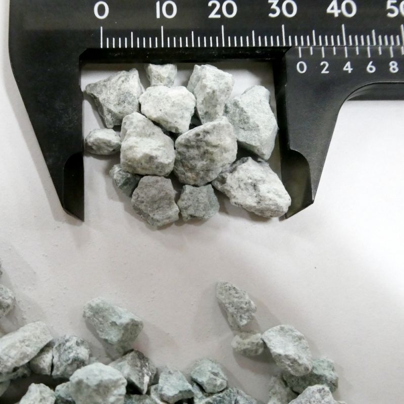 医王石（5-10mm・緑）【2kg】加賀の薬石・戸室石｜園芸、菜園