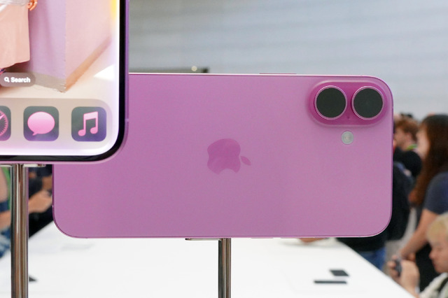 Apple iPhone 16 ピンク 画面傷あり Apple iPhone13 ピンク 画面傷あり