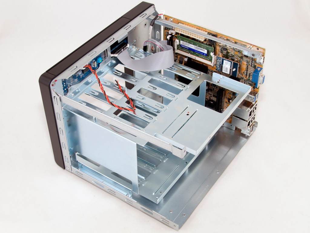 QNAP TS-669 Pro Review - A Look Inside | TechPowerUp