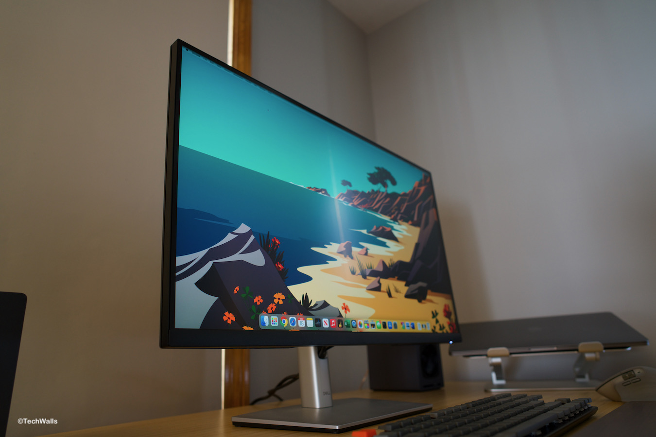 Dell P2721Q 27-inch 4K Monitor Review - Why I Bought This For My