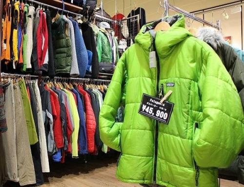 アウトドアブランド買取強化中】名作紹介！PATAGONIAゲッコーグリーン