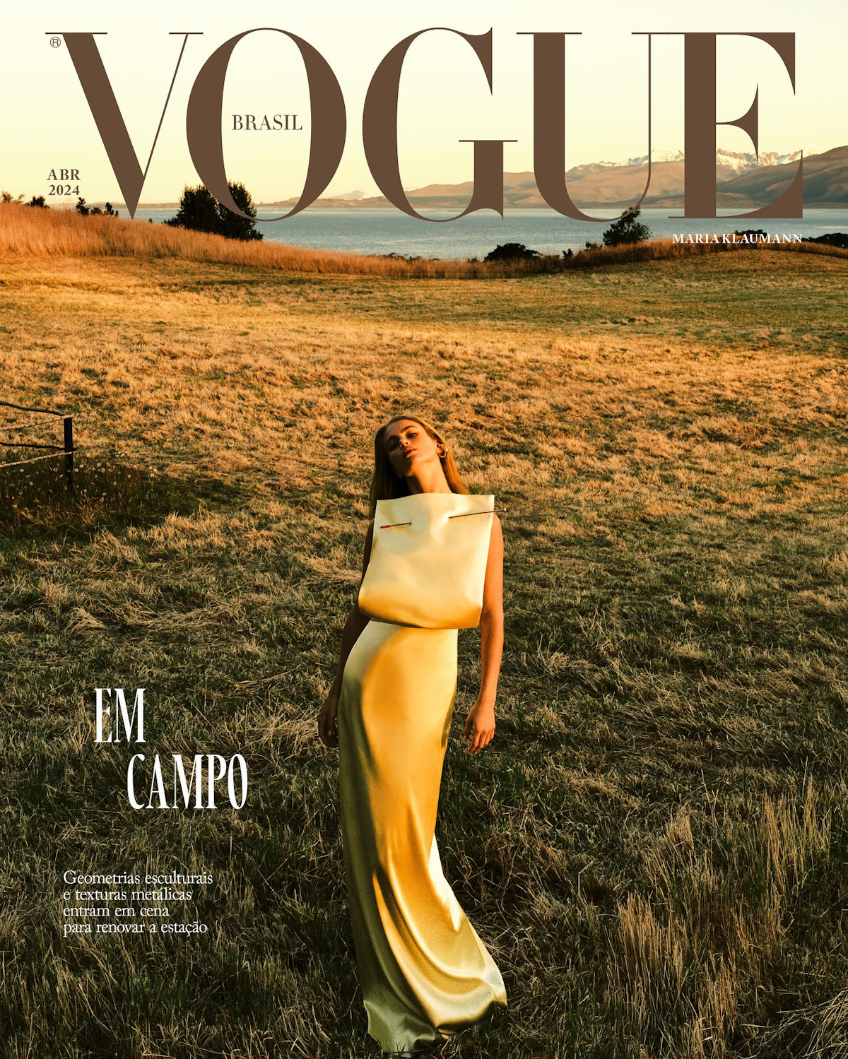 女性情報誌 Vogue Brasil Magazine April 2023 女性情報誌 Vogue