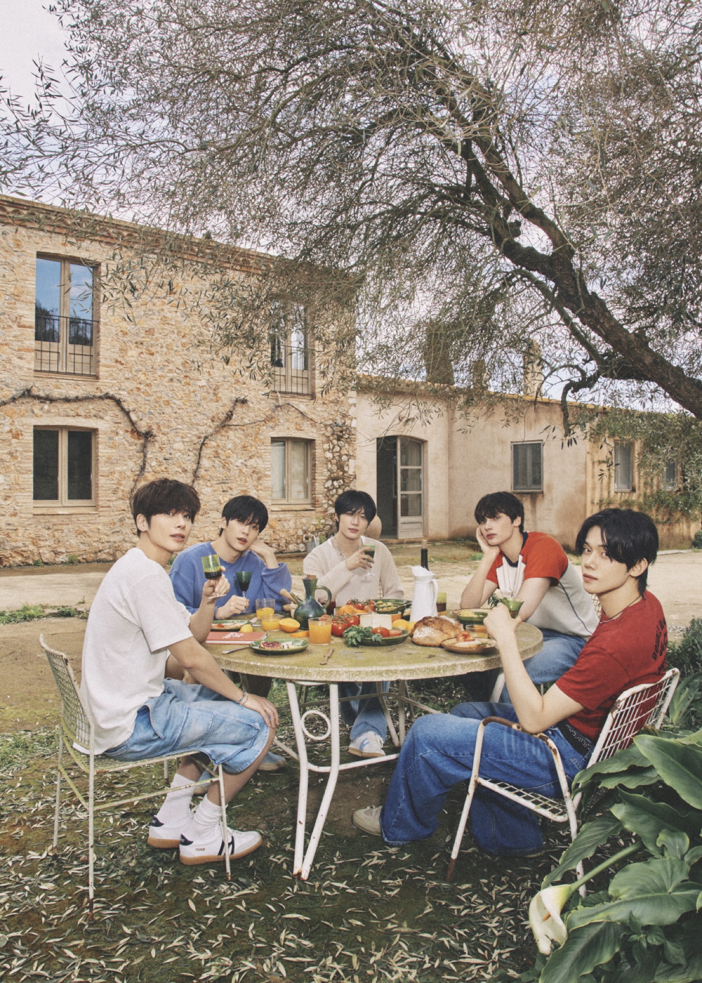 TOMORROW X TOGETHERデジタルシングル「Love Language」最初の