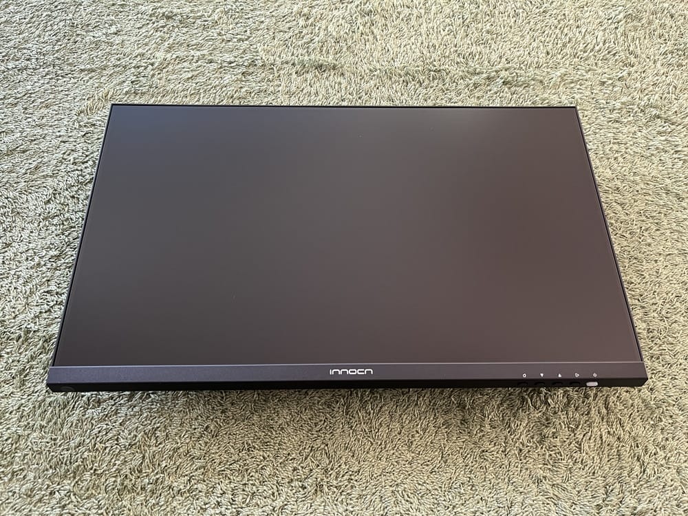 INNOCN 24C1F』レビュー | 65W Type-Cポート搭載、柔軟な可動域を備え