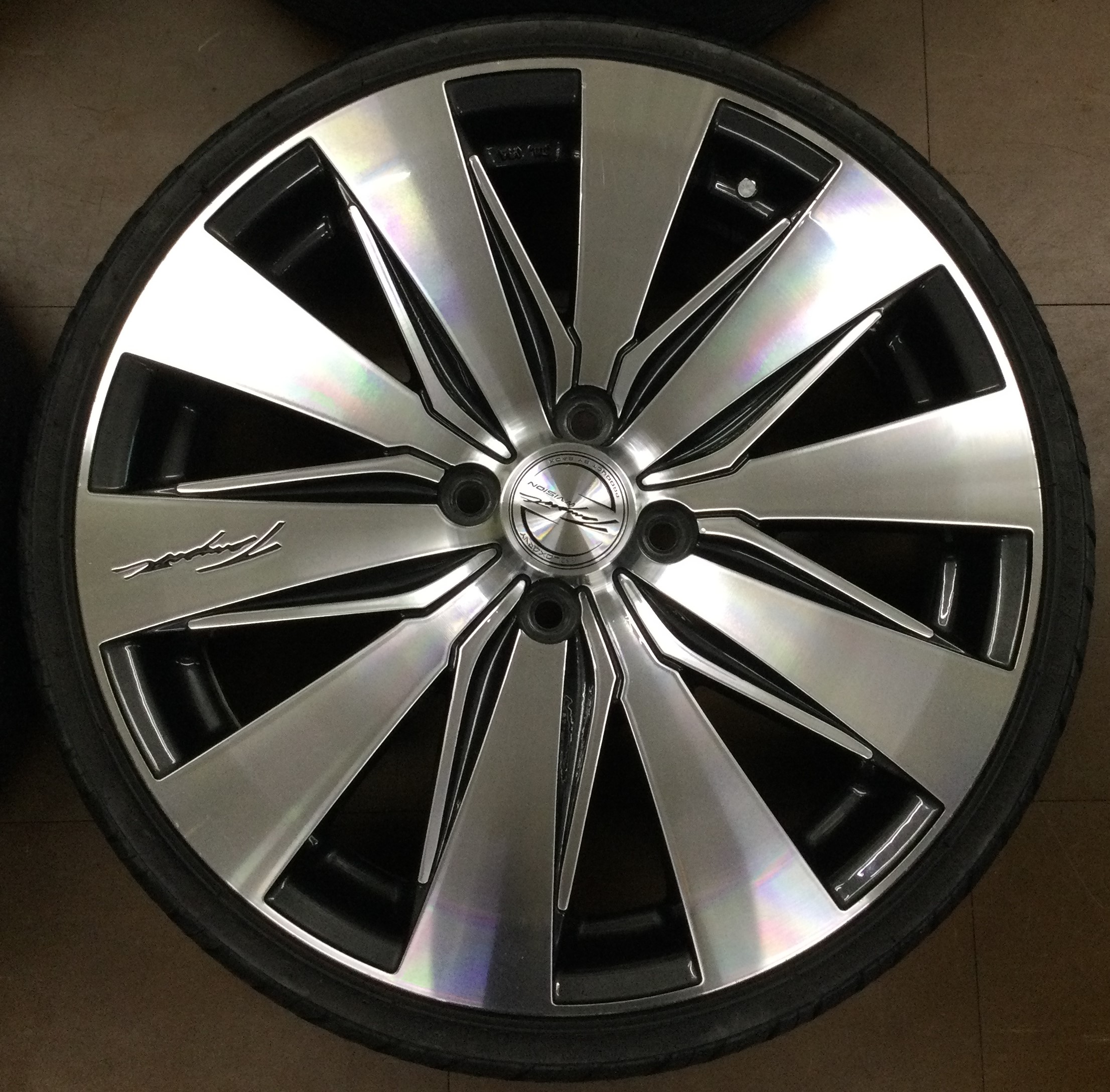 alt2694 中古 トヨタ 200系 ハイエース純正 15インチ スチールホイール