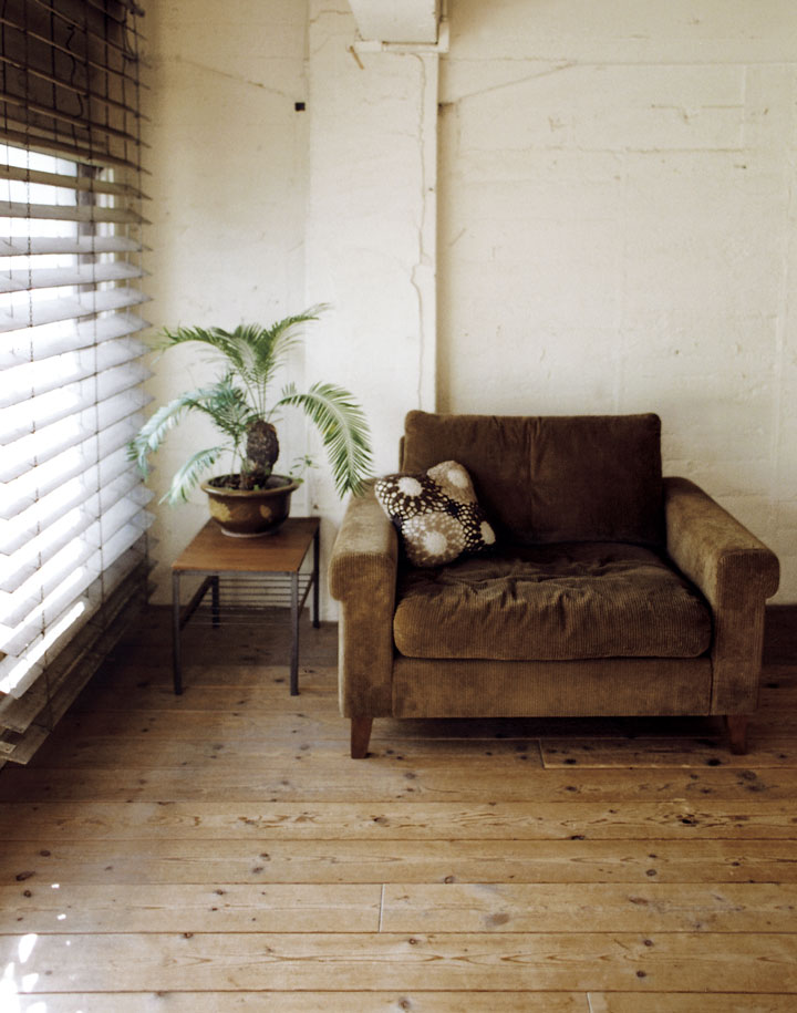 FK SOFA 1.5-SEATER | TRUCK FURNITURE