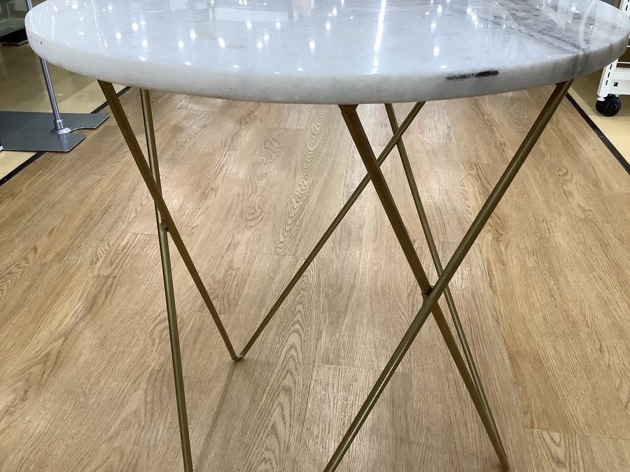ZARA HOMEのオシャレな大理石のラウンドテーブルが入荷です！｜2022年