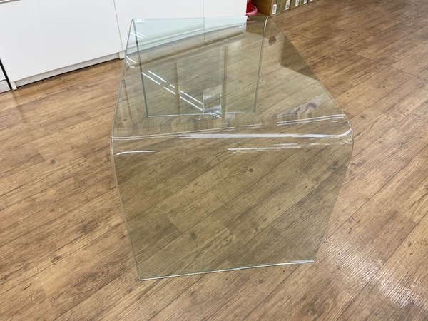 大塚家具 コンチネンタルファニチャー ガラスアートテーブル」入荷