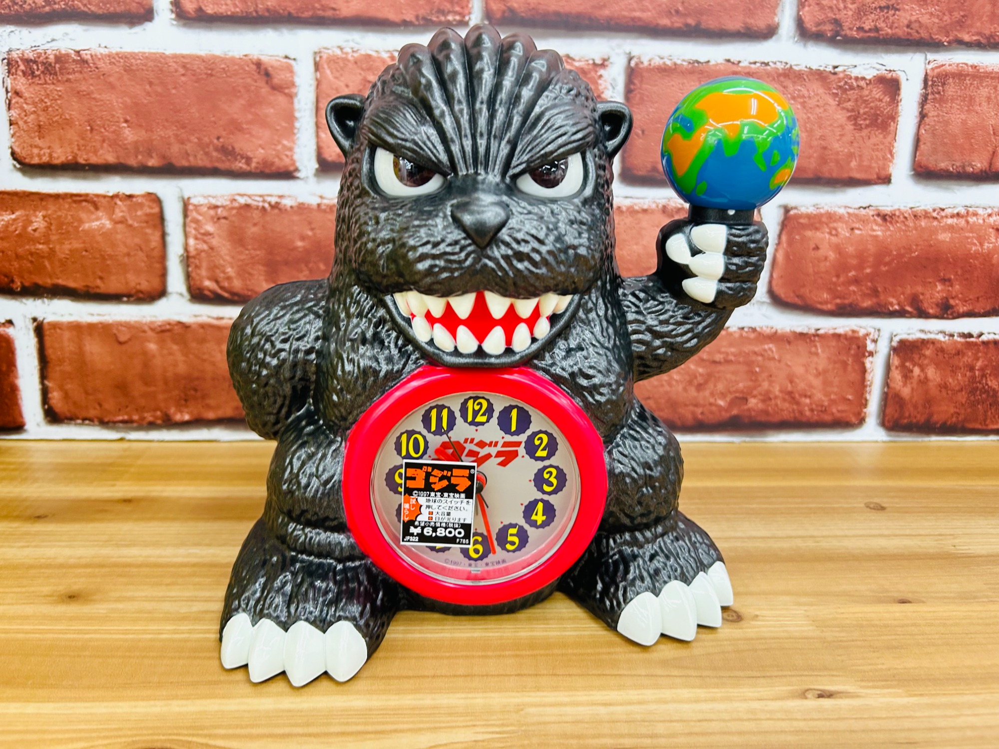 レトロホビー買取強化中】”ゴジラ目覚まし時計”が入荷しました！｜2024