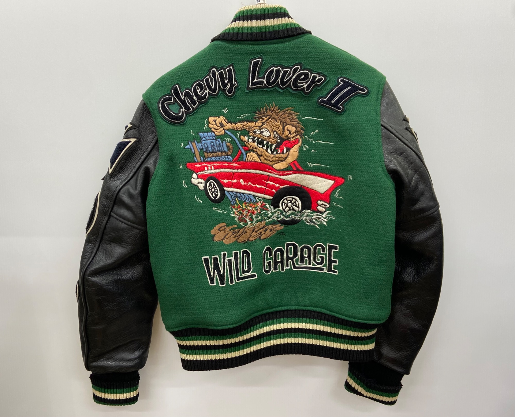 メンズ衣類買取強化！】WHITESVILLE（ホワイツビル）スタジャンを2点