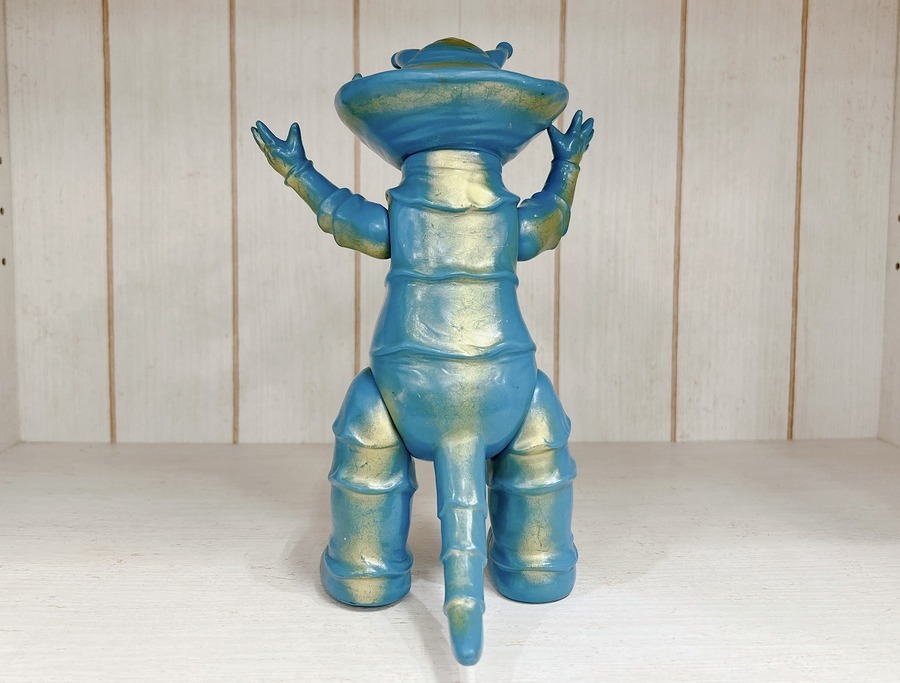 ブルマァク復刻版】ウルトラ怪獣シリーズのカネゴンが入荷致しました
