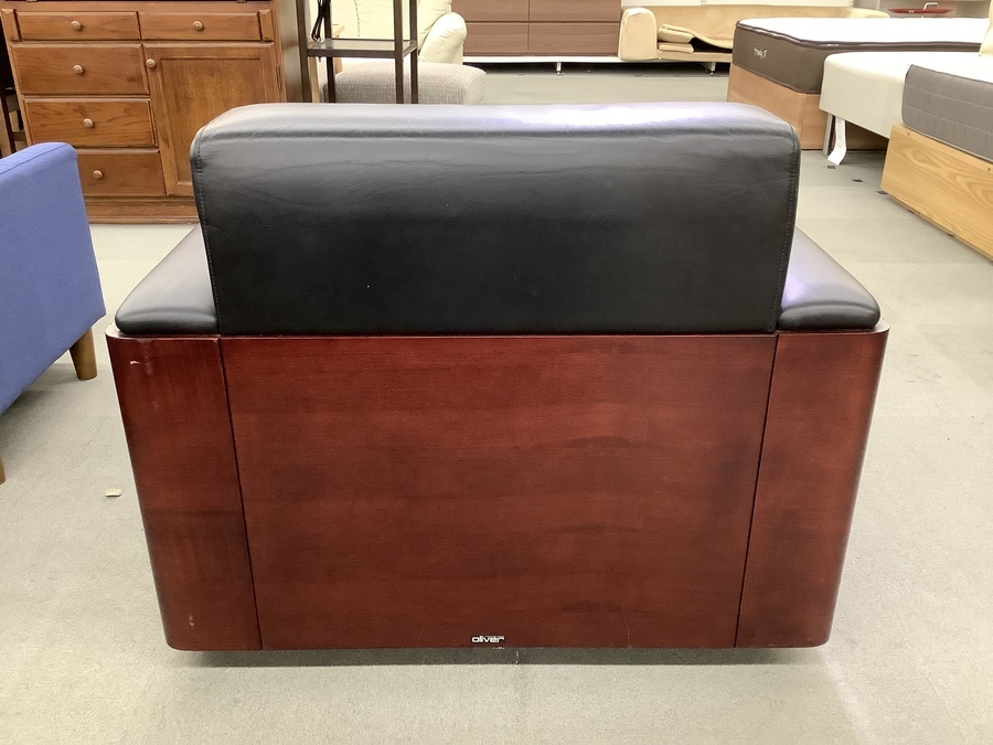 oliver/オリバー】1人掛けソファーを買取入荷致しました！【秦野店