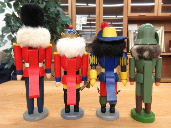 ドイツ伝統工芸品くるみ割り人形入荷しました！【稲城若葉台店】｜2019