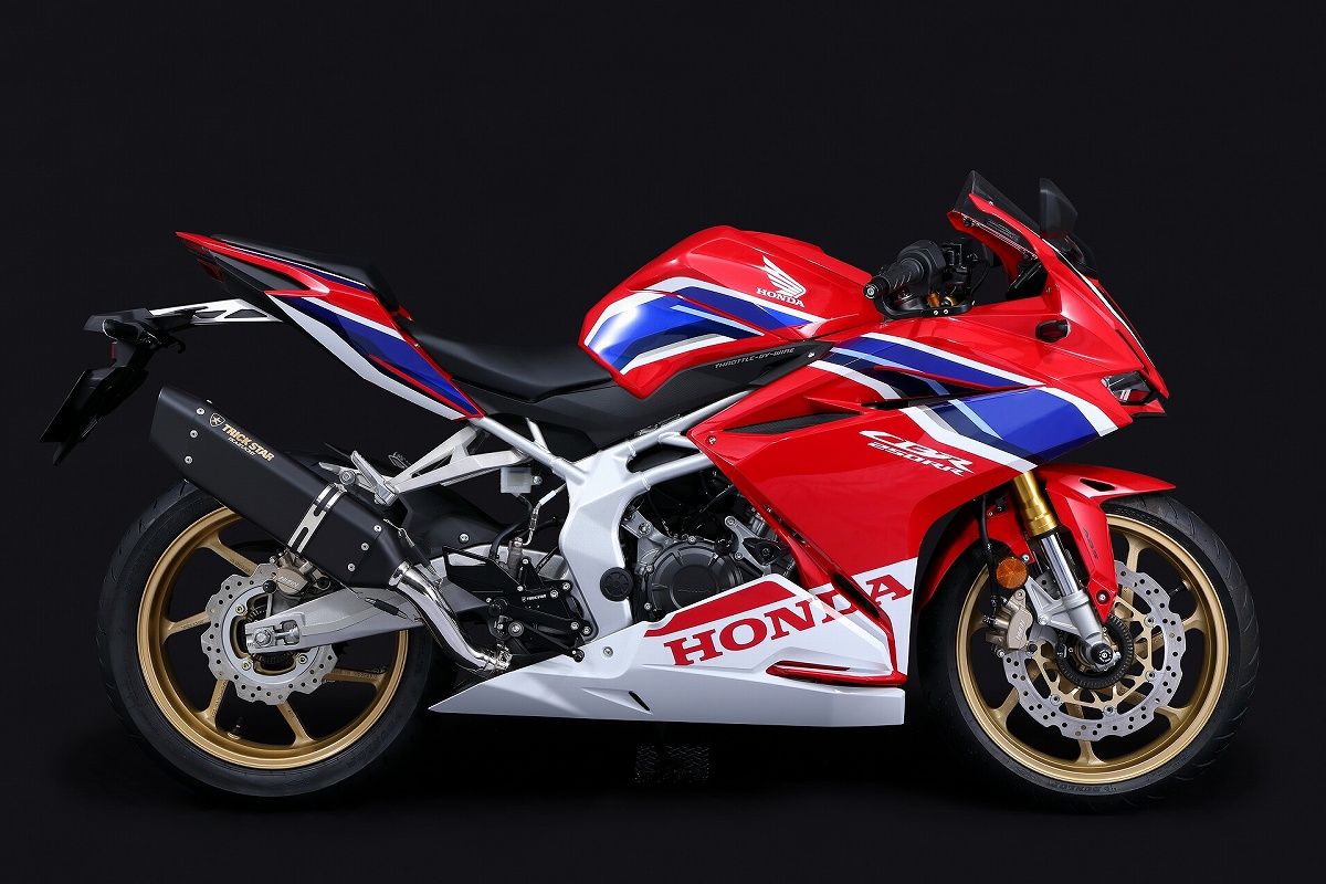 CBR250RR(23) 政府認証スリップオンマフラー IKAZUCHI | TRICK STAR