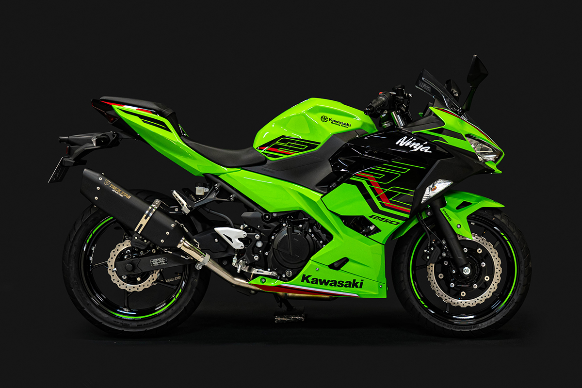 新製品情報】Ninja250 (2023) 政府認証フルエキゾーストマフラー