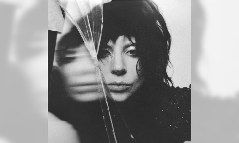 uDiscoverにて、新作アルバム『MAYHEM』の解説が公開！ - レディー・ガガ