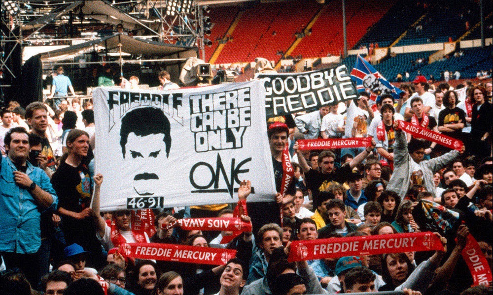 クイーンのメンバーが振り返る「フレディ・マーキュリー追悼コンサート」