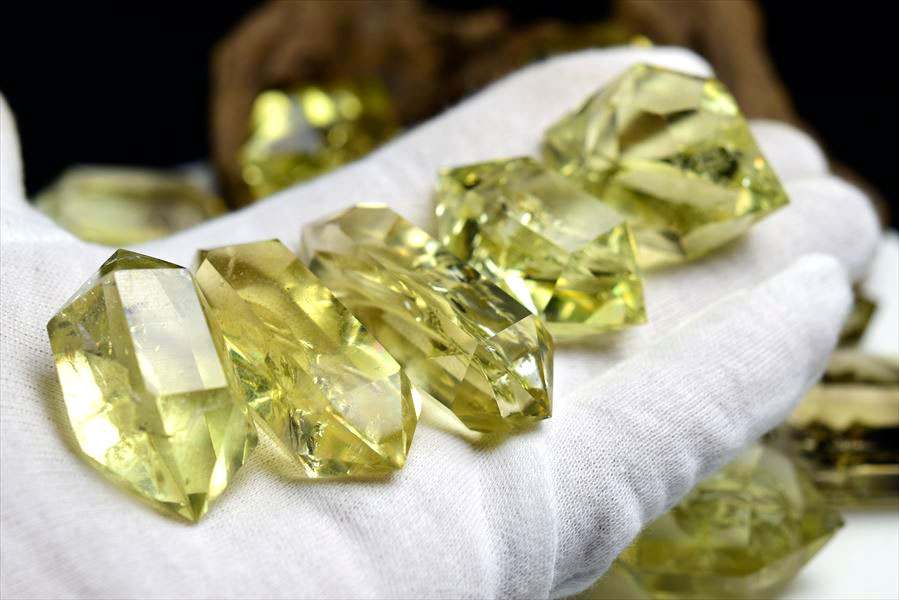 種類おまかせ レインボーシトリン ダブルポイント（ポリッシュ）｜虹